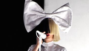 Sia hara la música para una cinta de Rooney Mara.