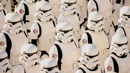 Este corto nos revela qué hay debajo de los trajes de los Stormtroopers