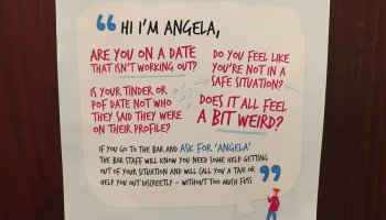 Una campaña que involucra a los meseros contra el abuso sexual en Inglaterra