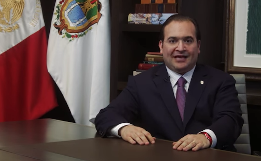 Detienen a dos mujeres relacionadas con el gobernador con licencia de Veracruz, Javier Duarte
