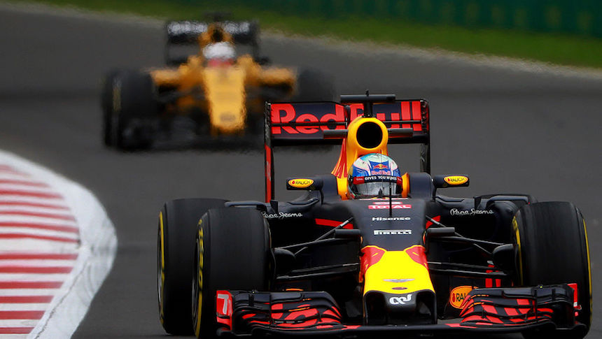 Max Verstappen con su Red Bull en el Gran Premio de México 