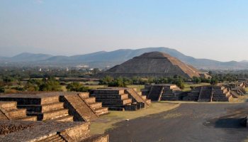 Un hombre alemán de 74 años murió al subir una pirámide en Teotihuacán