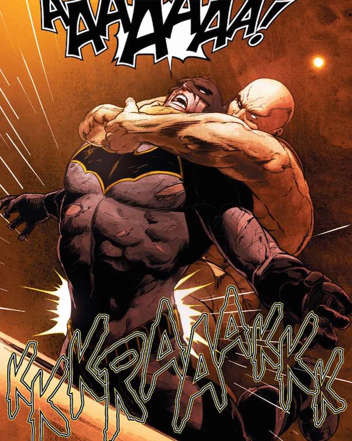 A Batman le rompen la espalda… otra vez - Sopitas.com