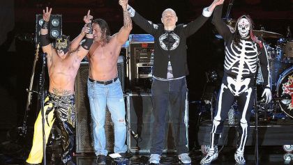 Billy Corgan pierde demanda para hacerse con TNA.
