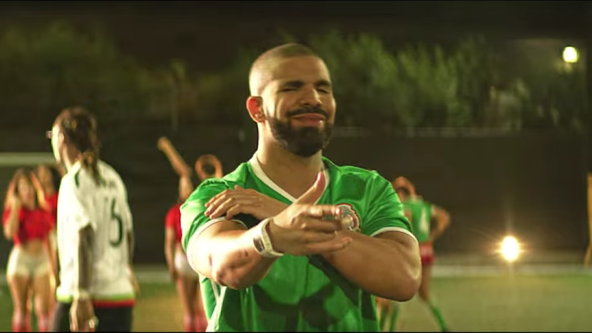 Drake con la Selección Mexicana de Futbol