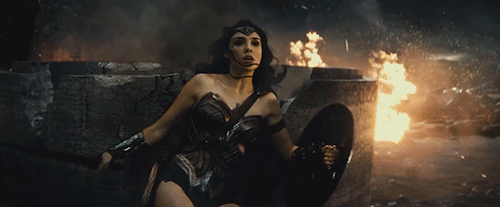 Wonder Woman en combate - GIF