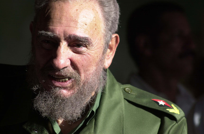 Cuba prohibe estatuas de Castro