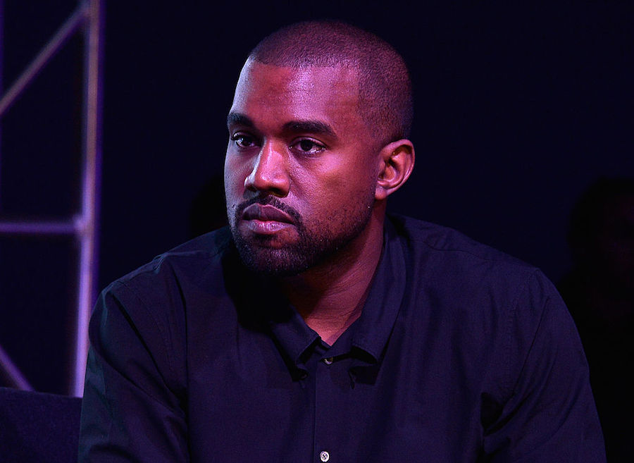 Kanye West realiza su primera aparición pública tras salir del hospital.