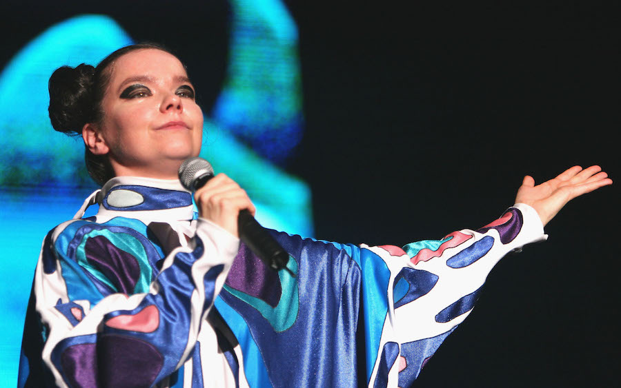 Björk y el Ceremonia