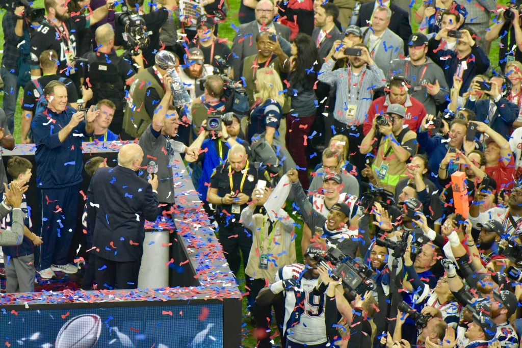 Tom Brady fue nombrado el MVP del partido