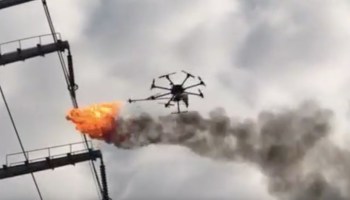 El drone lanzallamas de China