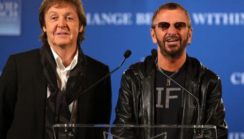 Ringo Starr y Paul McCartney se reúnen en el estudio.