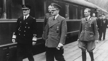 Adolfo Hitler, Nazi, Michael Karkoc