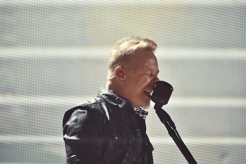 Metallica toca "Tv Eye" con Iggy Pop.