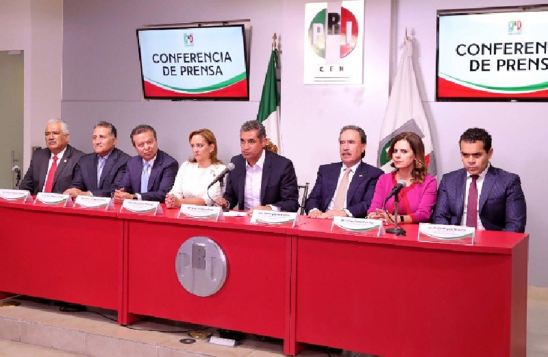 Conferencia de prensa, PRI pide renuncia de AMLO
