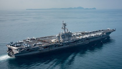La armada nuclear enviada por Trump a Corea del Norte tomó el rumbo contrario