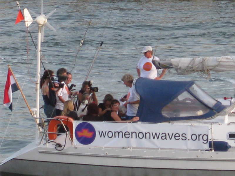 El barco Women on Waves