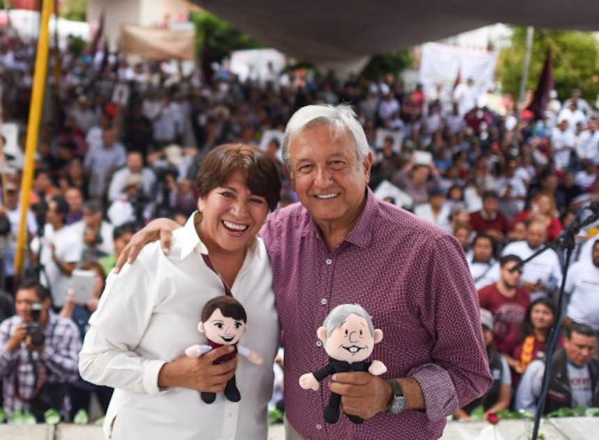 Andrés Manuel López Obrador y Delfina Gómez