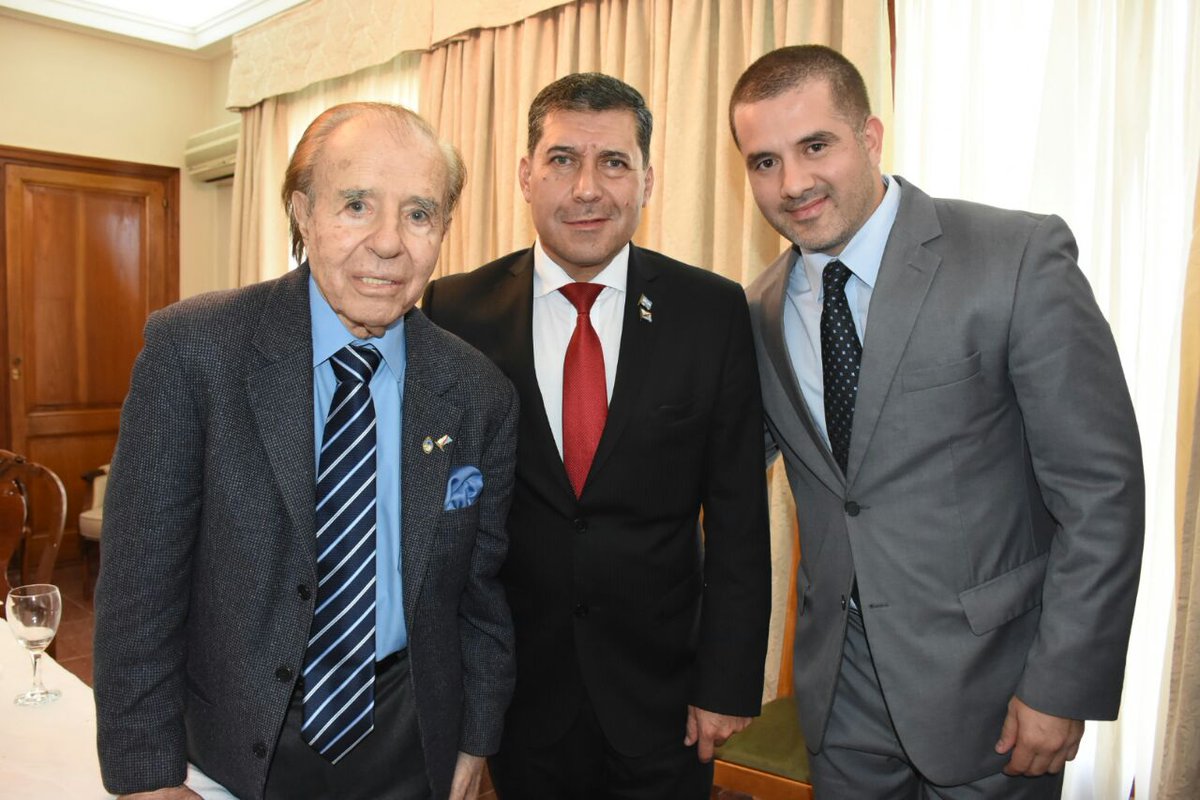 Carlos Menem junto a Matías Troncoso y Sergio Casas