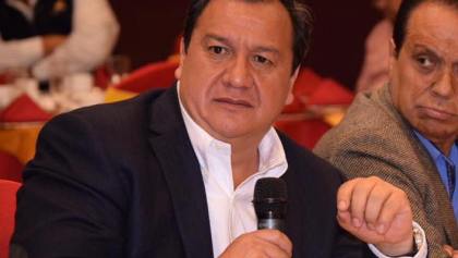 Óscar González Yáñez, declina candidatura del PT a favor de Delfina