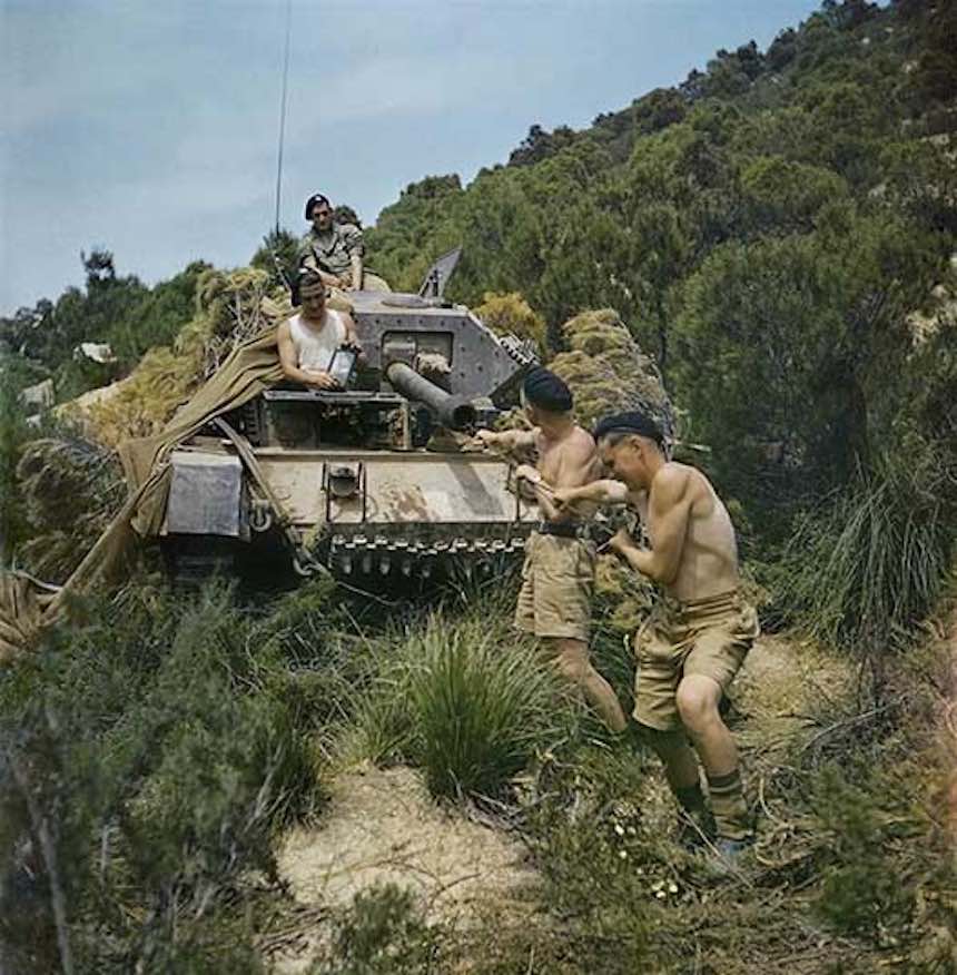 Segunda Guerra Mundial - Tanque en sudfrica