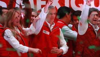 Alfredo del Maza celebra su triunfo en el Estado de México