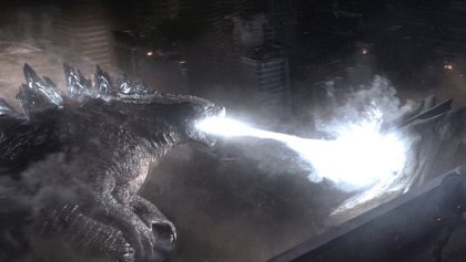 Godzilla peleando