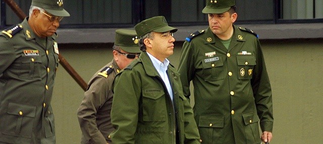 Policía federal y Felipe Calderón