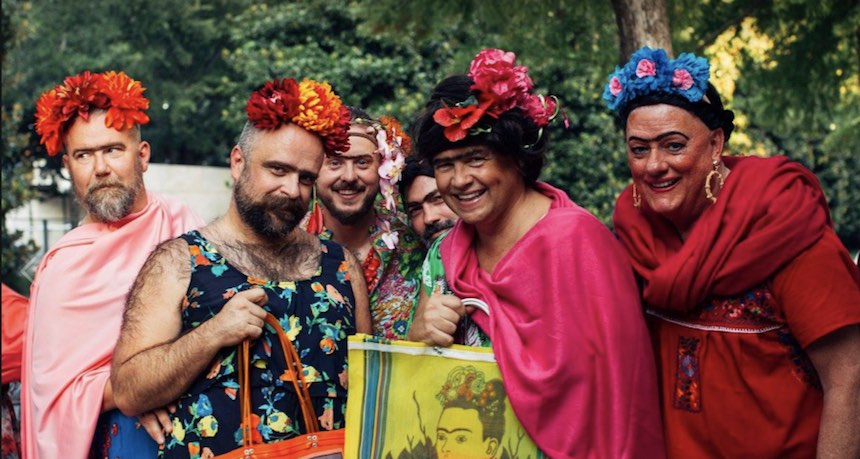 Frida Fest - Reunión de personas disfrazadas como Frida Kahlo