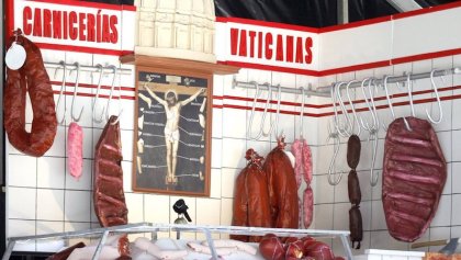 ¿Blasfemia o humor? Muestran un Cristo de Carnicería en Semana Grande de Bilbao