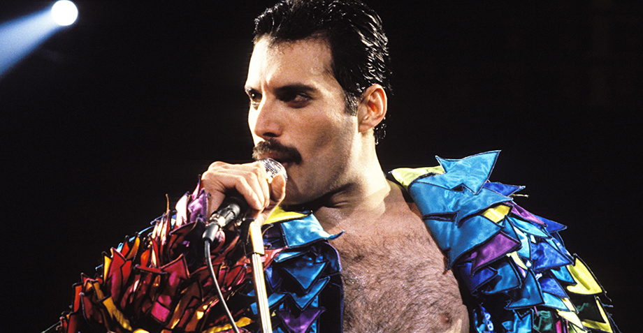 Sale la primera imagen de Rami Malek como Freddie Mercury.