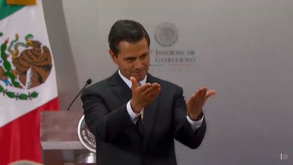 Peña Nieto dando el Quinto Informe de Gobierno