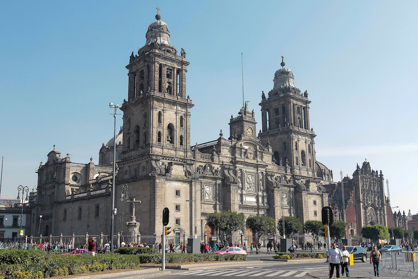 Catedral Metropolitana , Ciudad de México, Zócalo