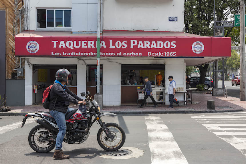 Tacos en la Ciudad de México - Taquería los Parados
