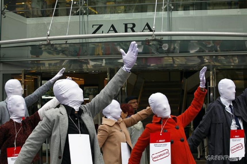 Historias de terror - Etiquetas en Zara Turquía