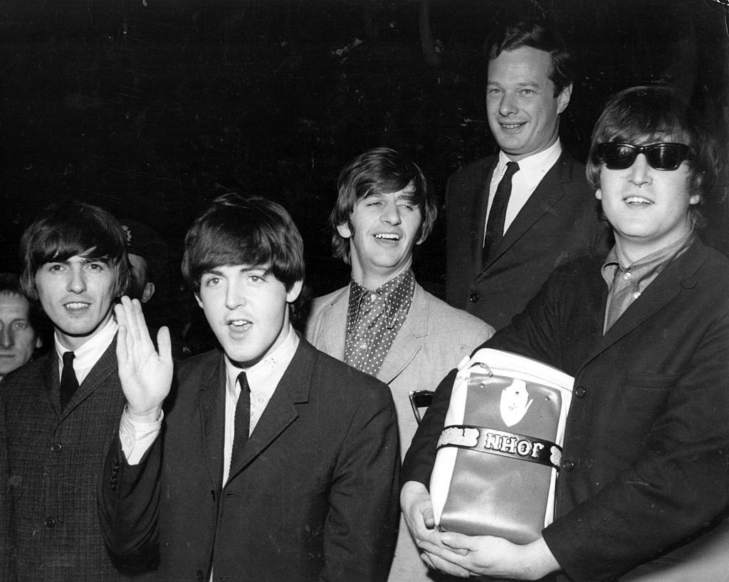 John Lennon y lo que significó tener a Brian Epstein en su vida