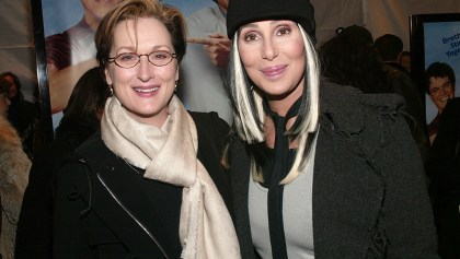 Cher defiende a Meryl Streep tras acusaciones de "She Knew"
