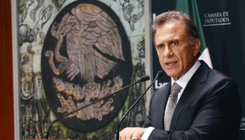 Miguel Ángel Yunes Linares, gobernador de Veracruz, esconde su carísimo reloj