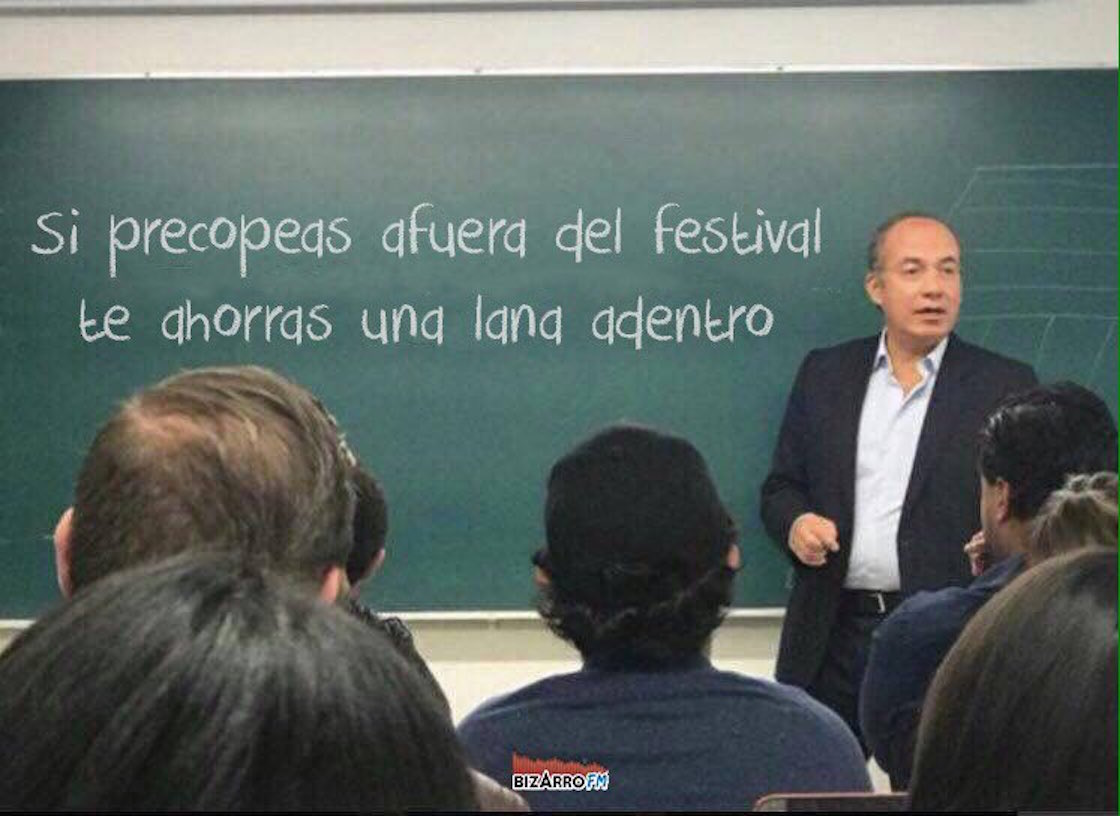 Felipe Calderón da clases en el ITAM