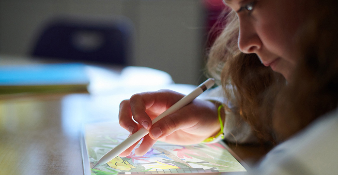 Apple presenta su nuevo iPad y rebaja su precio para los estudiantes