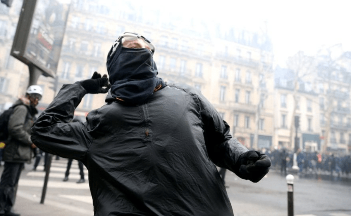 protestas en Francia contra Macron jueves negro