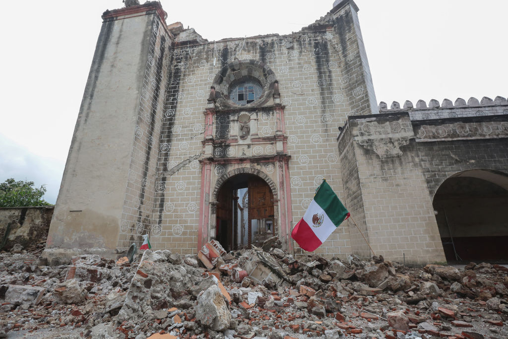Francia ayudará a México a restaurar monumentos históricos