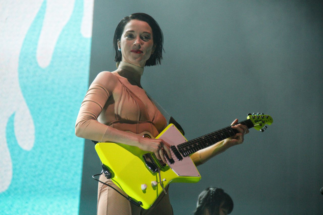 Fotos y setlist de la impresionante presentación de St. Vincent en Ceremonia 2018