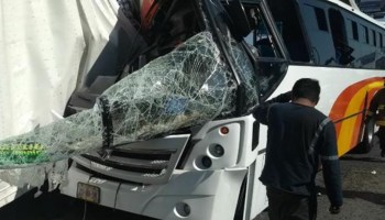 Choque entre un autobús y un tráiler deja 23 heridos en la México-Queretaro