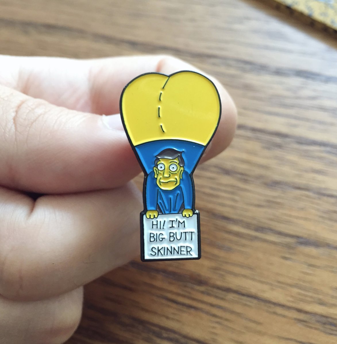 ¡Nergasmo! Conoce la colección de pines de Los Simpsons más genial del mundo