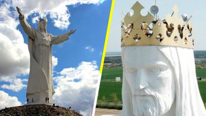 Estatua de Cristo Rey con señal de internet