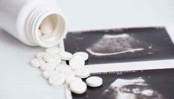 Fábrica vende pastillas abortivas más caras