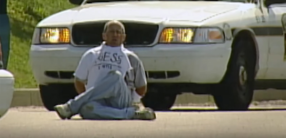 ¿Quién es el Pizza Bomber? Checa el primer tráiler de ‘Evil Genius’ de