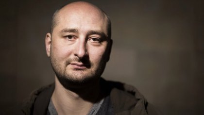 ¿Buenos días? Periodista 'asesinado' en Ucrania, aparece vivo al día siguiente
