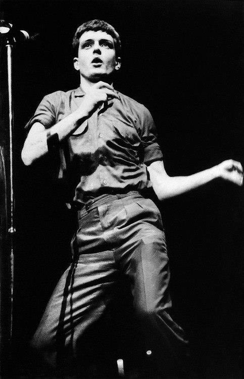 A 38 años de su muerte: Los Unknown Pleasures de Ian Curtis